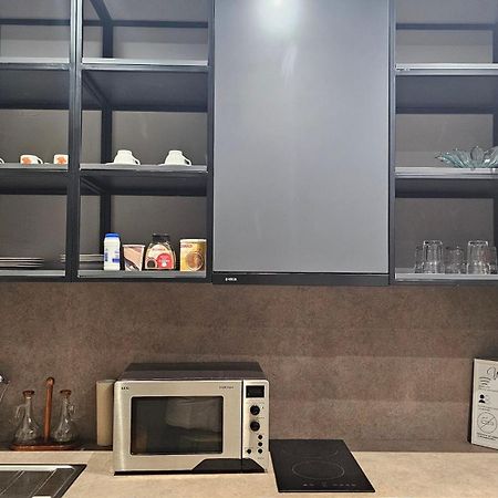 Tam Serviced Studio Apartments Next To Blloku ティラナ エクステリア 写真