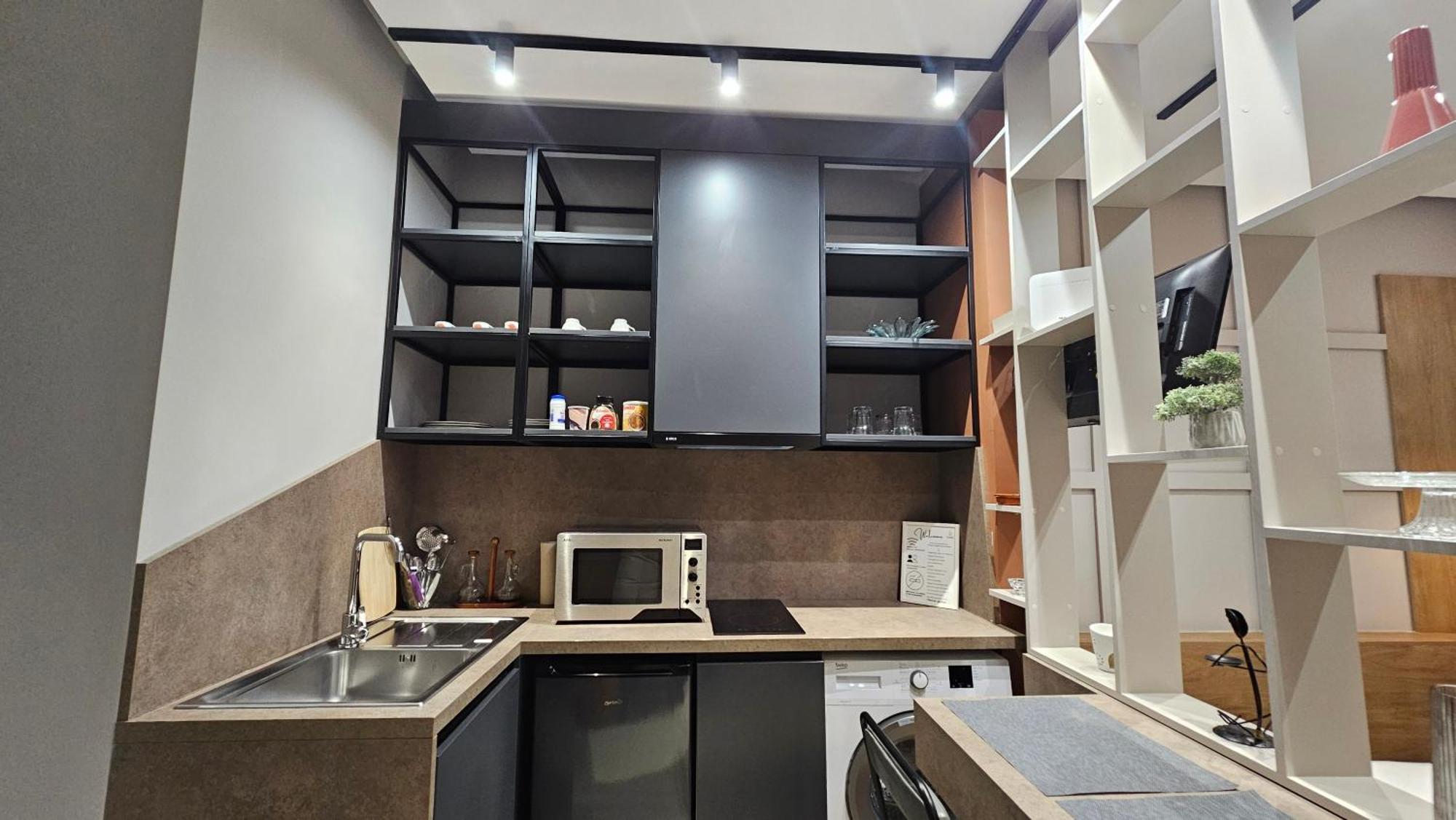 Tam Serviced Studio Apartments Next To Blloku ティラナ エクステリア 写真