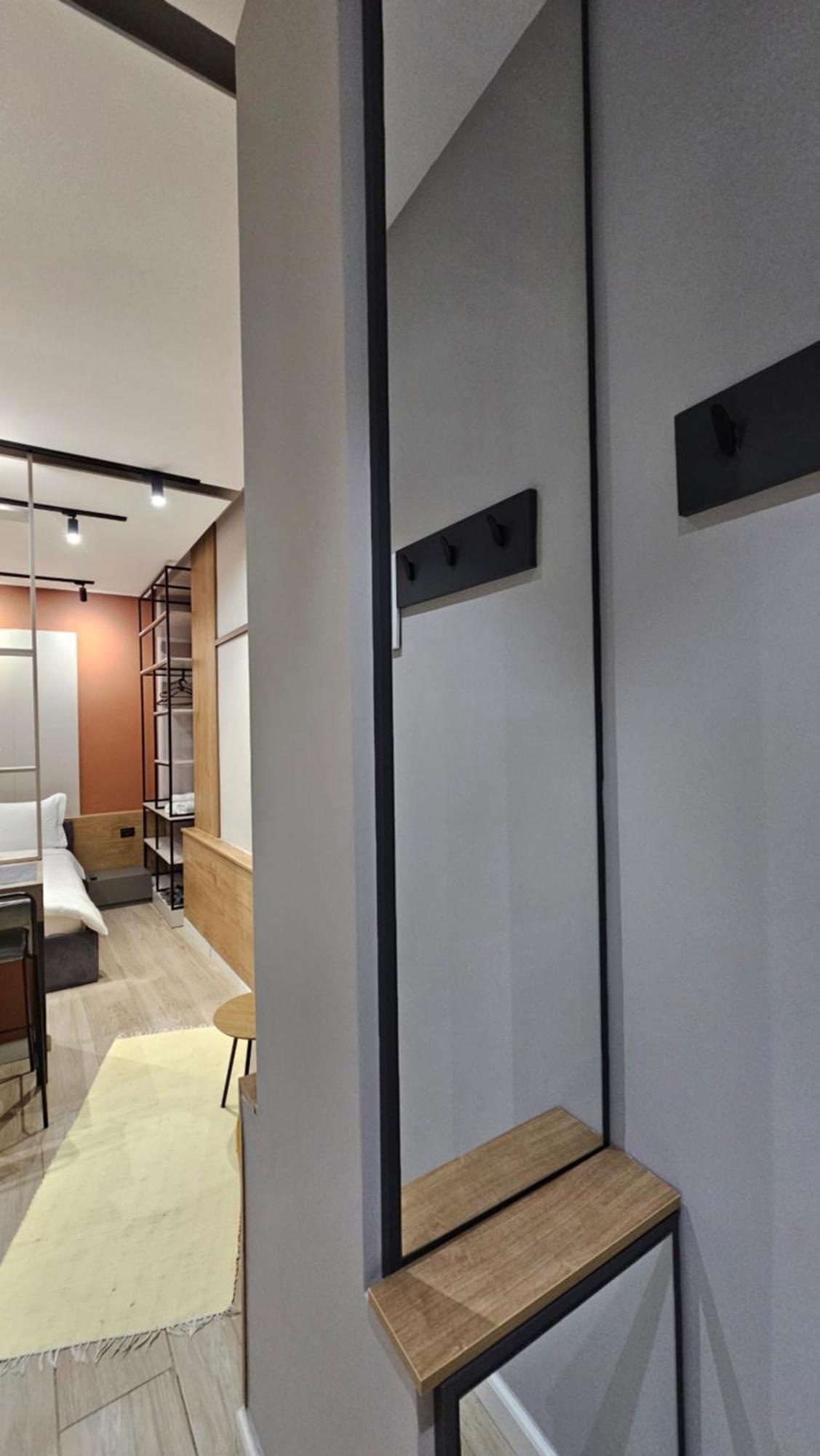 Tam Serviced Studio Apartments Next To Blloku ティラナ エクステリア 写真
