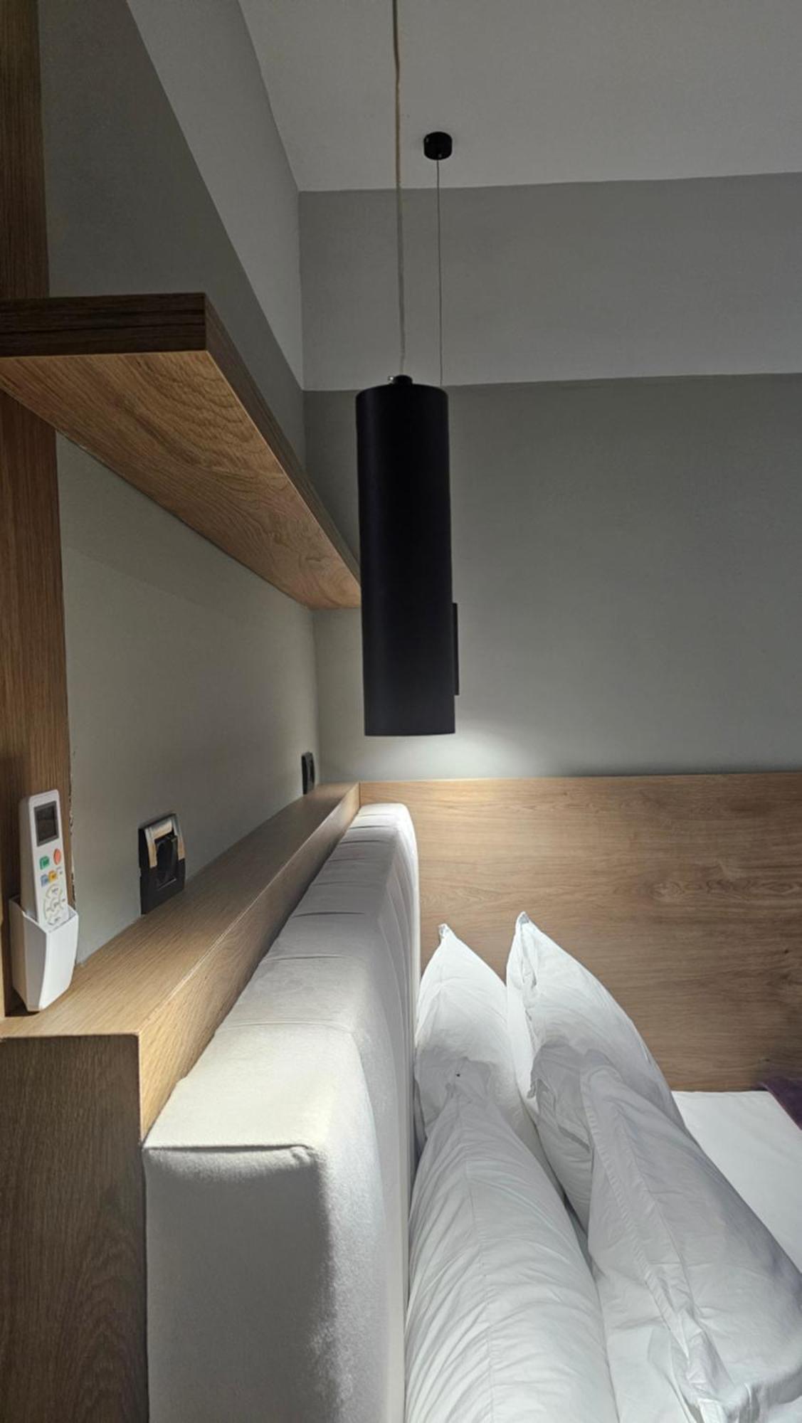 Tam Serviced Studio Apartments Next To Blloku ティラナ エクステリア 写真