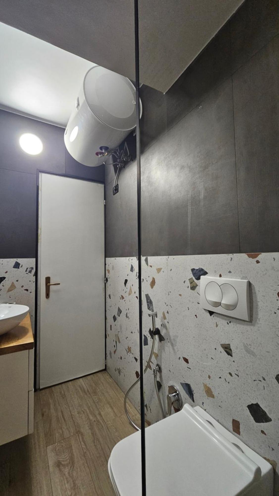 Tam Center Studio Apartment Next To Blloku No2 ティラナ エクステリア 写真
