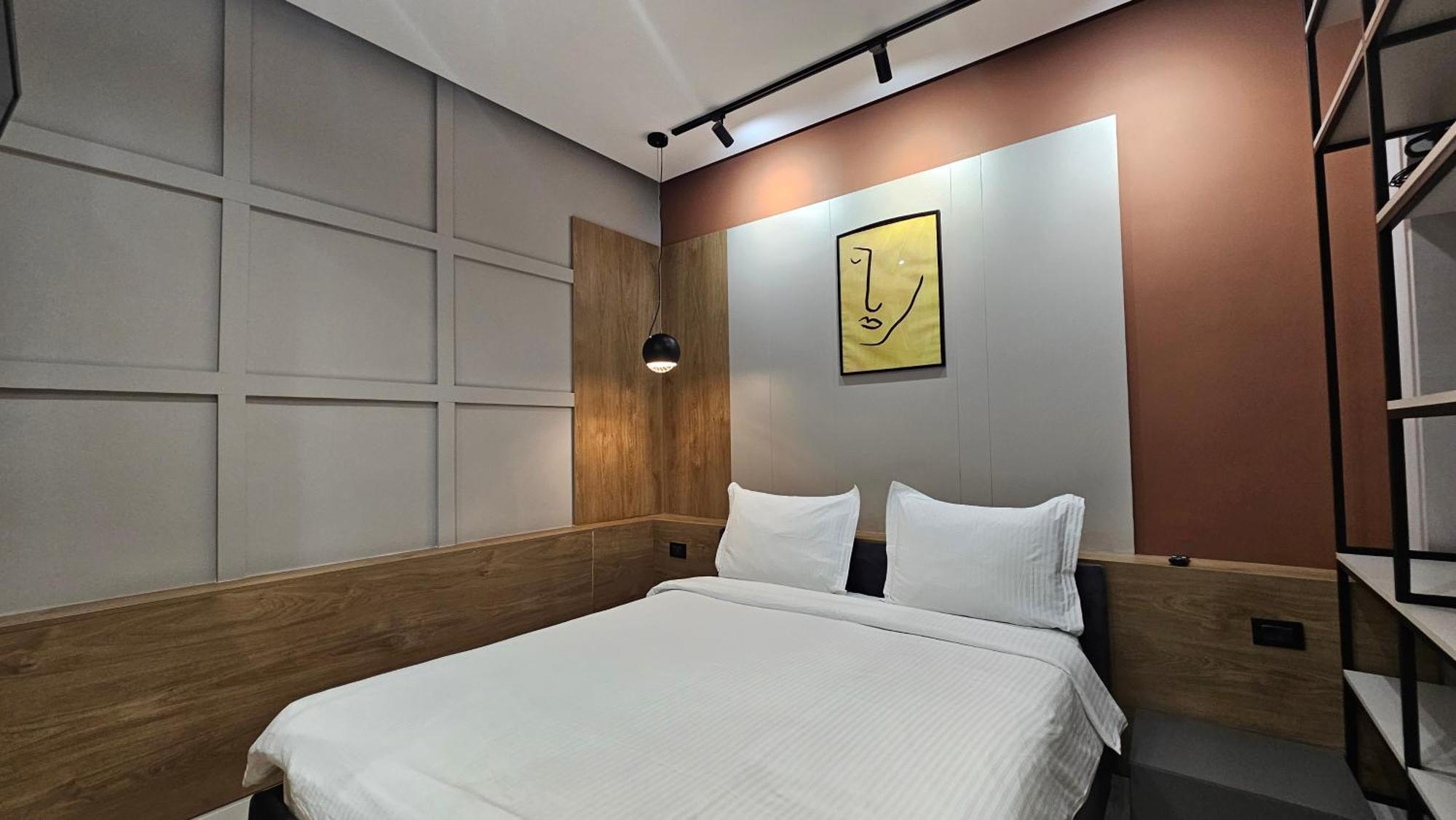 Tam Serviced Studio Apartments Next To Blloku ティラナ エクステリア 写真