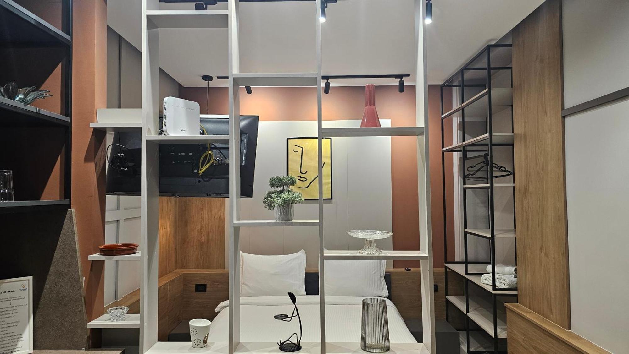 Tam Center Studio Apartment Next To Blloku No2 ティラナ エクステリア 写真