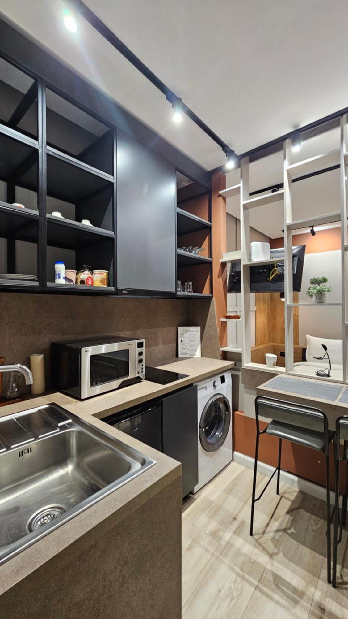 Tam Serviced Studio Apartments Next To Blloku ティラナ エクステリア 写真