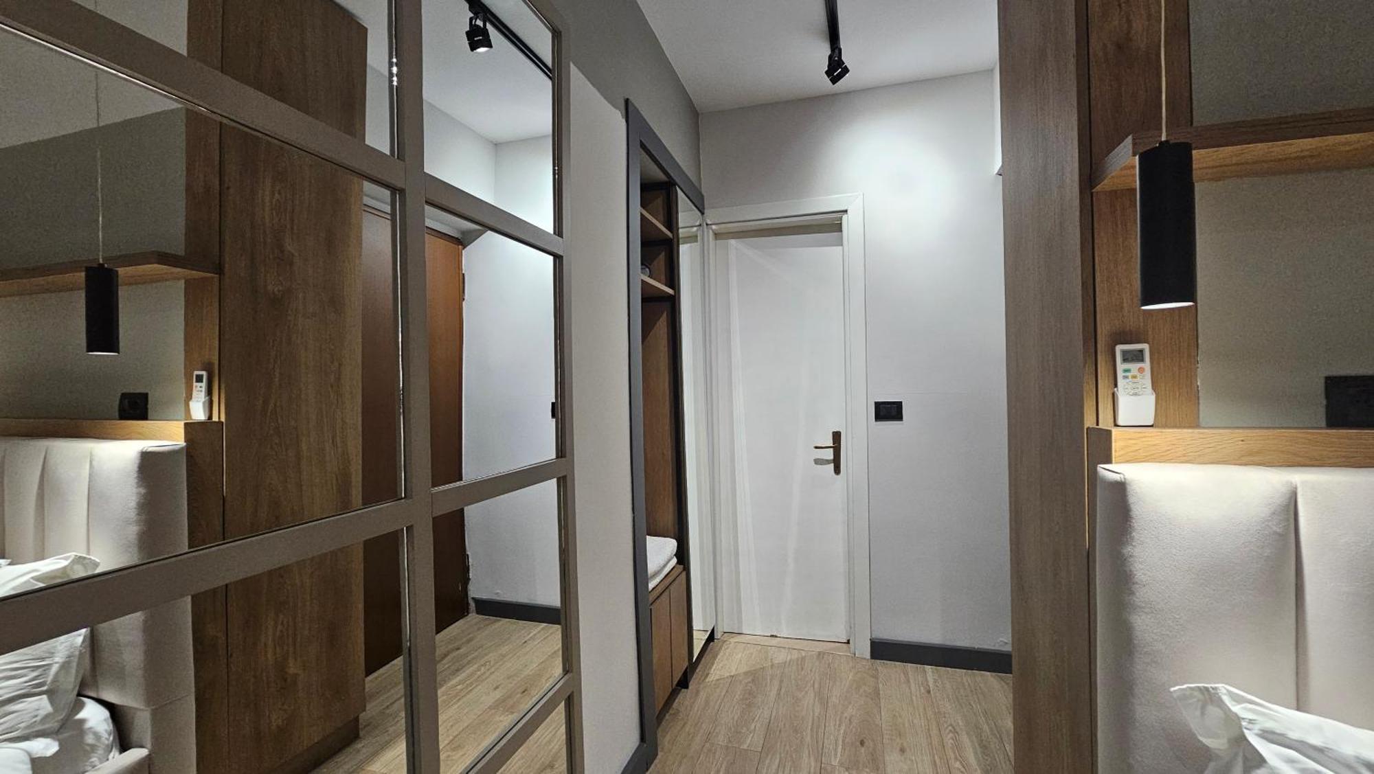 Tam Serviced Studio Apartments Next To Blloku ティラナ エクステリア 写真
