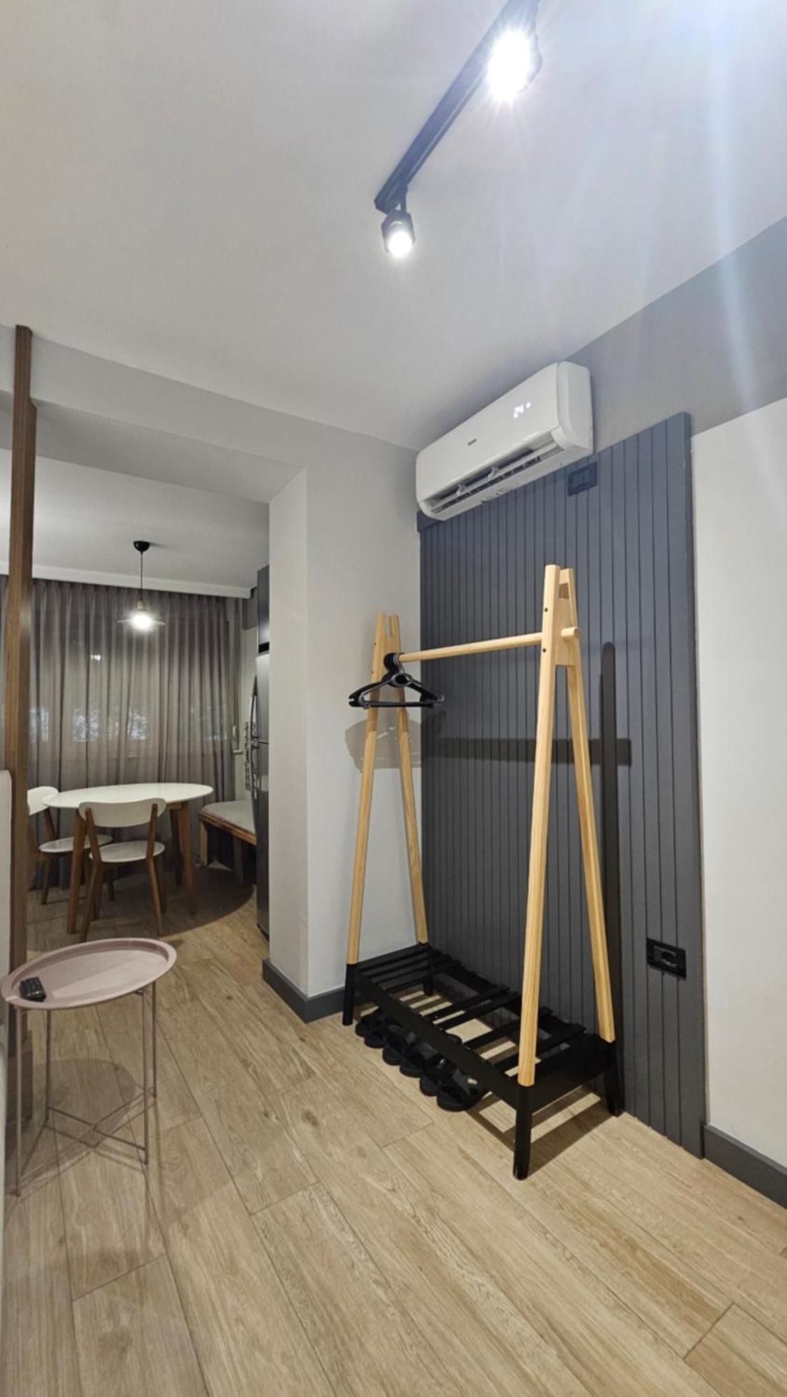 Tam Center Studio Apartment Next To Blloku No2 ティラナ エクステリア 写真
