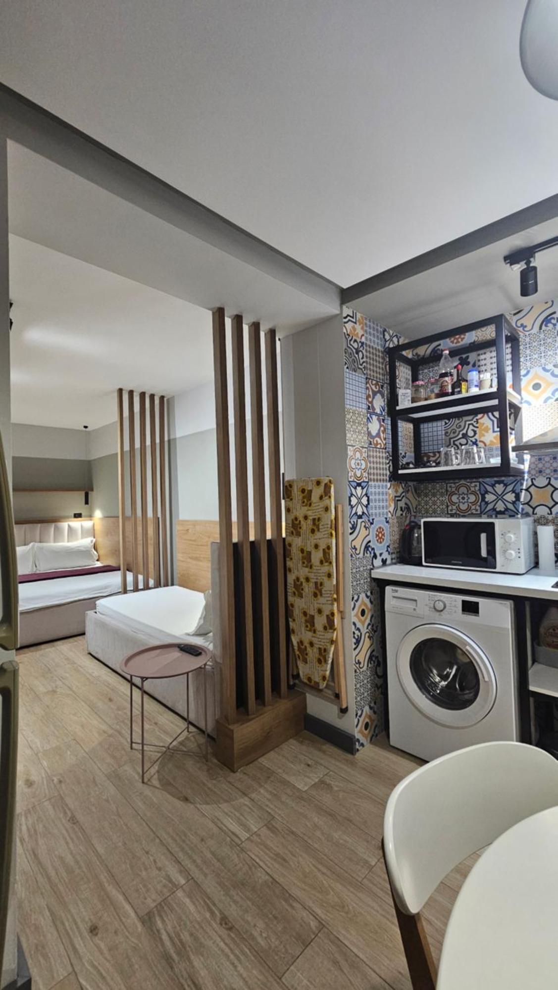 Tam Center Studio Apartment Next To Blloku No2 ティラナ エクステリア 写真