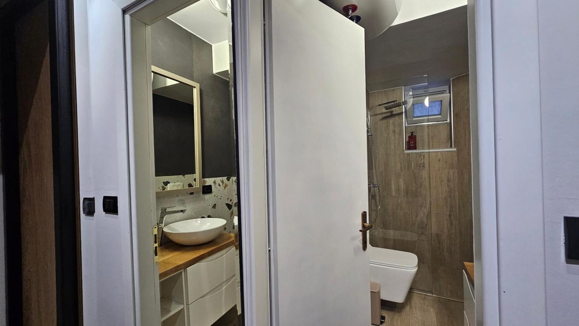 Tam Center Studio Apartment Next To Blloku No2 ティラナ エクステリア 写真